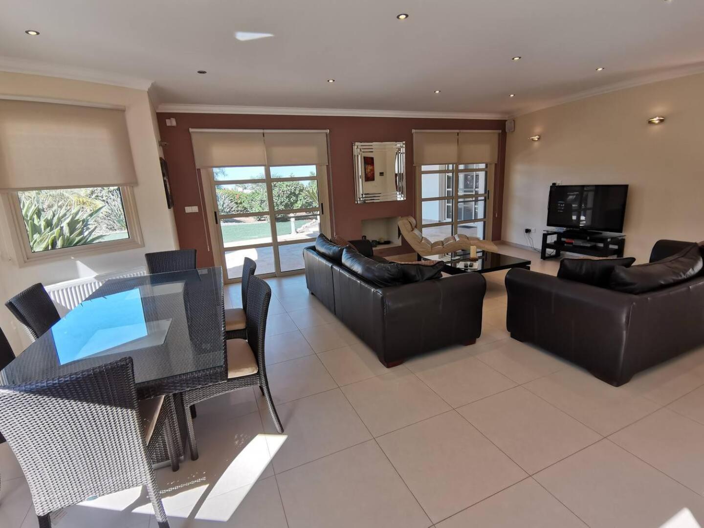 Orchard Blossom Private Villa With Pool Phrenaros Exterior foto